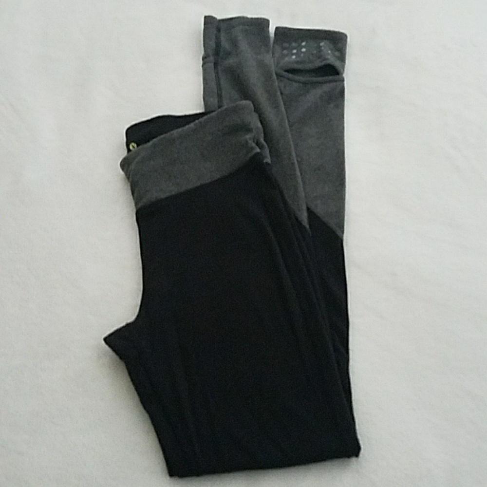 🚨BUNDLE & SAVE 🚨Xersion Yoga Stir Up Legging